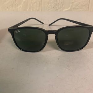 Black women’s RayBan sunglasses